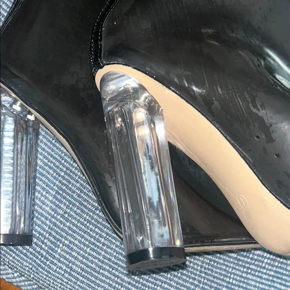 Cape Robbin Elegant Black Women's Boots - Picture 4 of 6